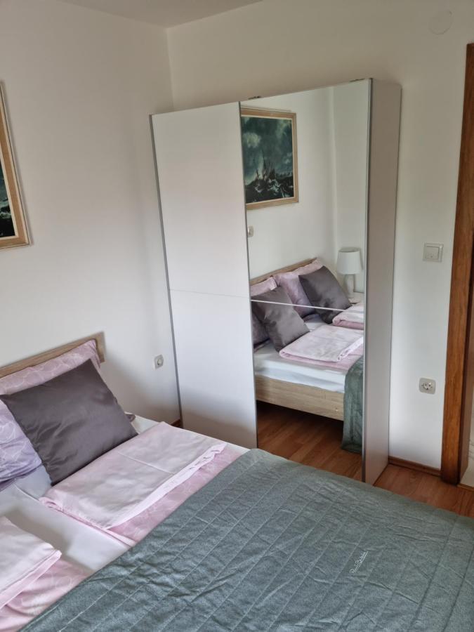 Apartments Zoretic Malinska Extérieur photo