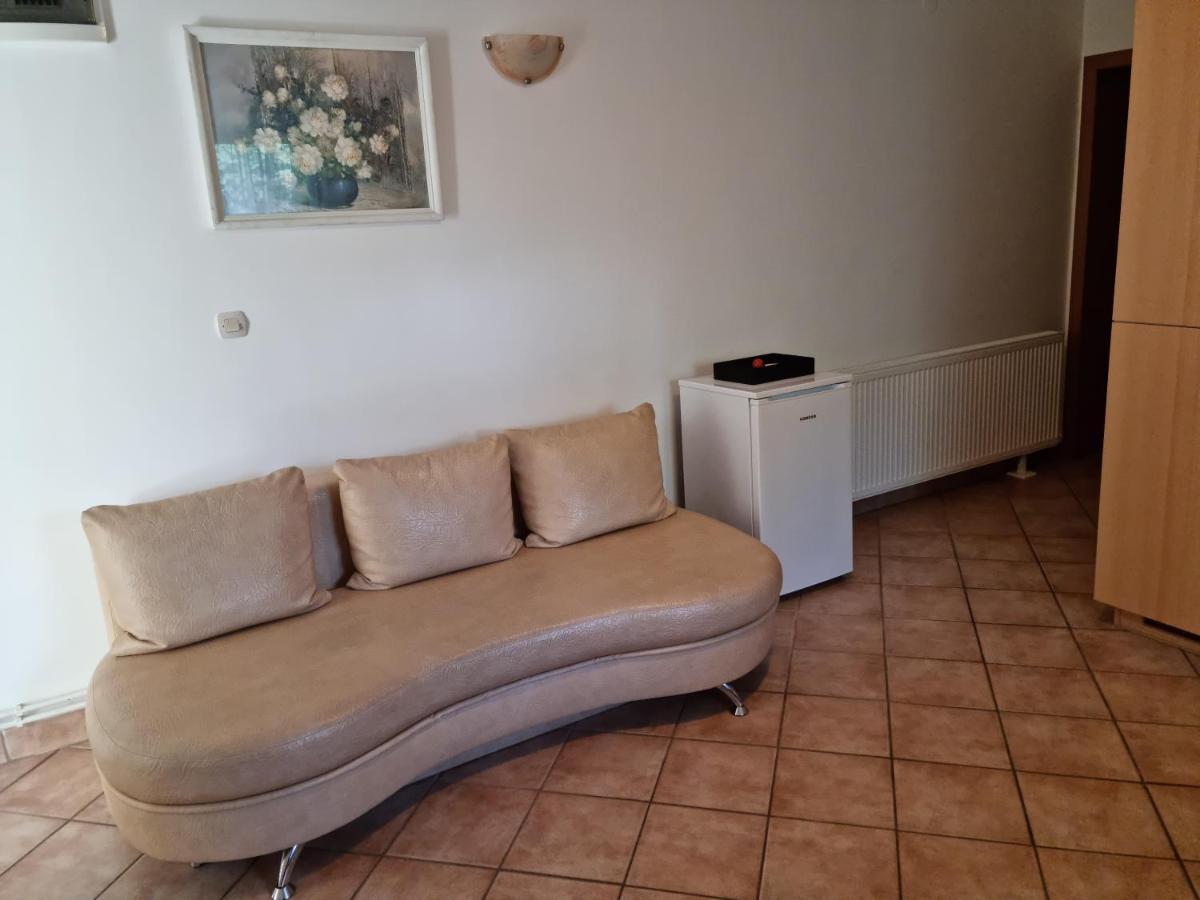 Apartments Zoretic Malinska Extérieur photo