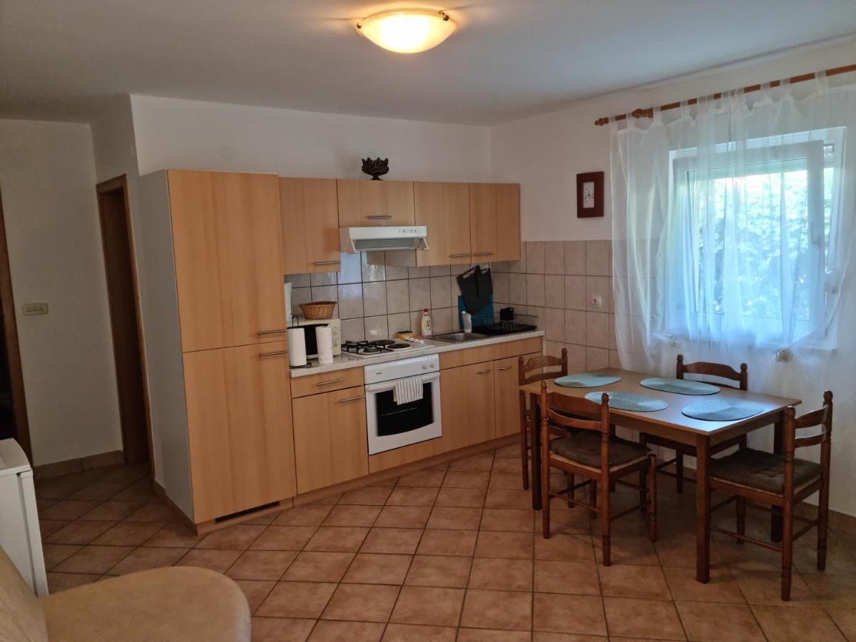Apartments Zoretic Malinska Extérieur photo